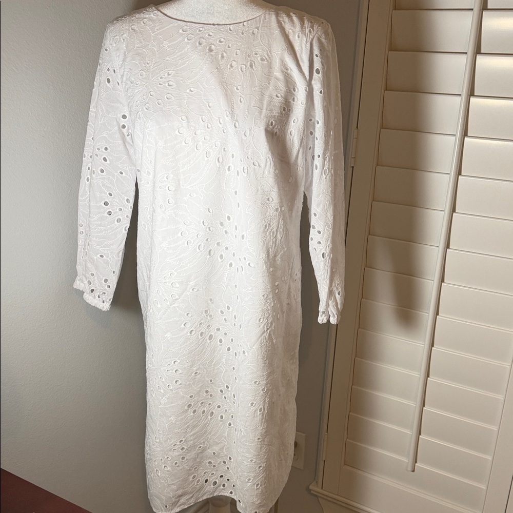 NWT size 6 Women’s Preston & York White Long Sleeve Dress
